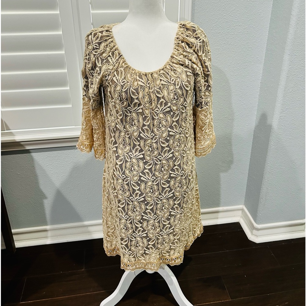 Lace Overlay Special Occasion
Shift Dress Champagne Beige